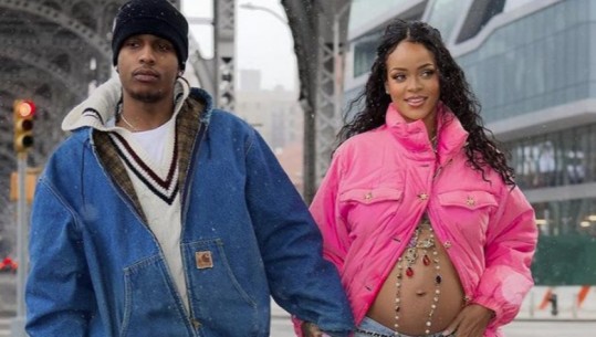 S'ka më dyshime, Rihanna është shtatzanë, fotografohet në rrugën e New York me barkun e rrumbullakosur