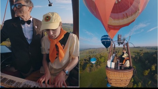 I frymëzuar nga filmi vizatimor ‘Up’, artisti britanik performon me piano mbi një balon, muzika dhe ‘guximi’ i tij mahnisin  (VIDEO)