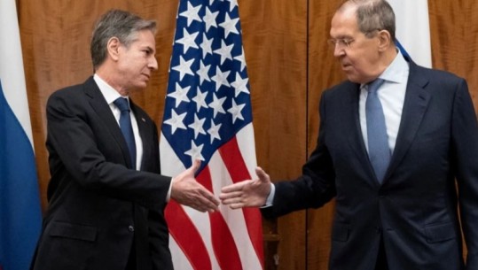 Blinken-Lavrov në telefon, sekretari amerikan: Trupat rus të tërhiqen nga Ukraina, nëse jo do të ketë pasoja të rënda 