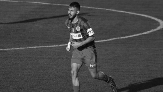 Humbi jetën në fushë, ekipi i 'zemrës' i jep lamtumirën e fundit futbollistit shqiptar: I gjithë qyteti është në zi, dhimbja është e madhe 