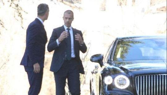 FOTOGALERI/ Nga Rinasi, në kryeministri dhe tek zyrat e FSHF-së, shëtitja e Ceferin me Bentley-n 200 mijë euro të Dukës 