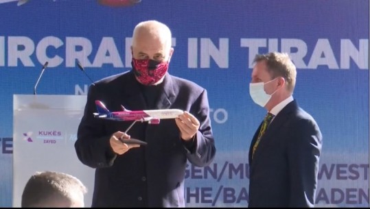 ‘Wizz Air’ nis nga maji fluturimet nga Aeroporti i Kukësit! Rama, Balluku e Spiropali sot në udhëtimin përurues: Heqim taksën e kufirit, ulim çmimet (VIDEO)