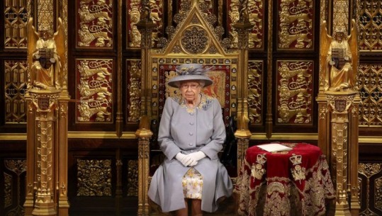 Mbretëresha Elizabeth shënoi 'në heshtje' 70 vjetorin në fronin britanik, ja kalon 'epokës Viktoriane’