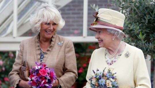Camilla pati marrëdhënie me Charls kur ishte ende i martuar, Elizabeth II i jep bekimin: Do të bëhet mbretëreshë e Anglisë 
