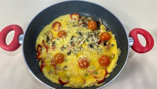 Gatime nga zonja Albana, Omletë me kërpudha dhe spec të kuq
