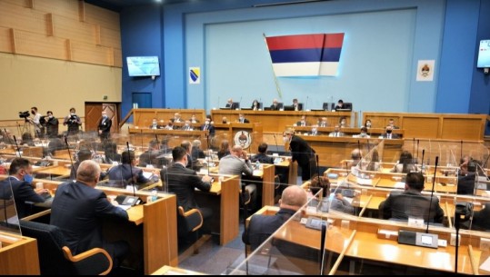 Republika Sërpska miraton projektligjin antikushtetues për drejtësi, krijon institucione gjyqësore etnike