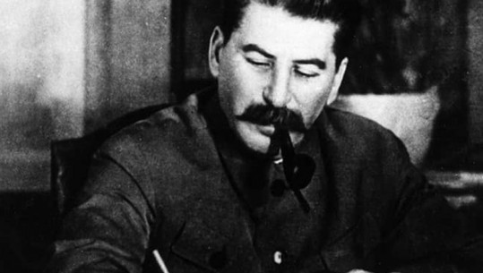Stalini intelektual: Pse edhe udhëheqësit e lexuar shndërrohen në diktatorë gjakatarë?