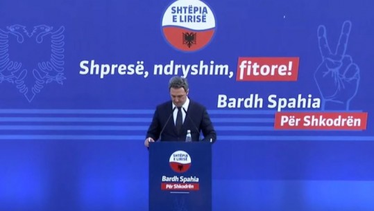 Prezantohet kandidati i 'Shtëpia e lirisë' në Shkodër, Spahia sulmon Bashën: PD s'është e humbësve kronikë që shesin demokratët! Më votoni për t'i treguar atyre që mbajnë zyrat se partia është e jona