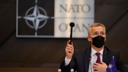 NATO: S'ka shenja tërheqjeje nga Rusia! Nëse sulmojnë Ukrainën, do të përballen me pasoja të rënda