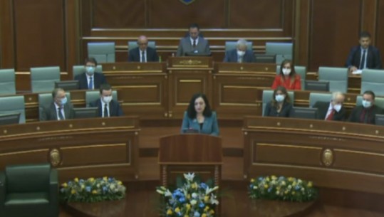 14 vite shtet/ Kuvendi i Kosovës mban seancë solemne, Osmani dhe Kurti flasin për arritje dhe sfidat e vendit