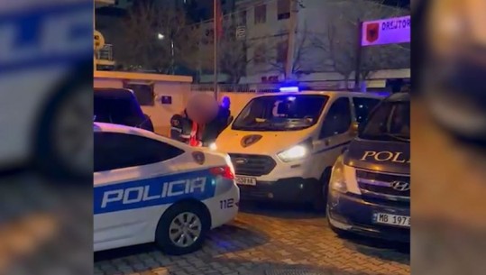 Pistoletë dhe kokainë në makinë, dy të arrestuar në Lezhë! Një tjetër shpallet në kërkim (EMRAT)