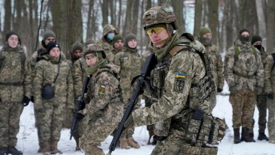 Tensionet në Ukrainë, Zelensky kërkon takim me Putin për zgjidhjen e situatës! Boris Johnson: Rusia planifikon luftën më të madhe në Evropë që nga Lufta e Dytë Botërore