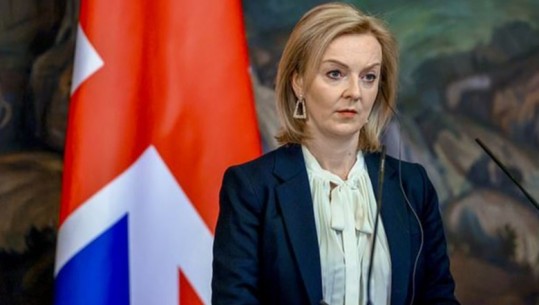 Sekretarja e Jashtme britanike paralajmëron: Putini nuk do të ndalet në Ukrainë