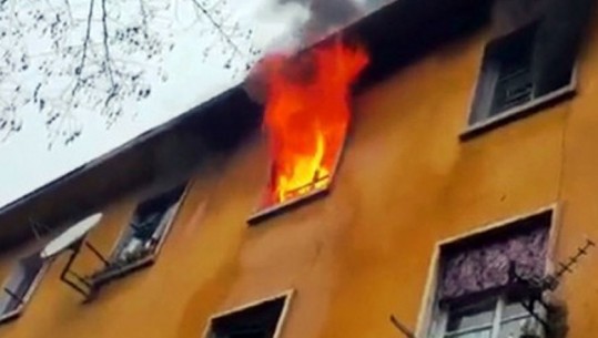 Përfshihet nga flakët banesa në Tiranë, lëndohen dy persona, dërgohen në spital