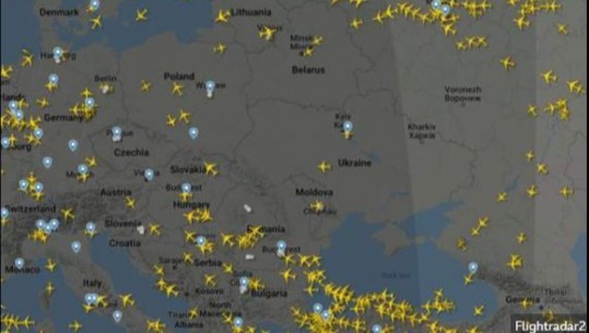Mbyllen disa aeroporte në Ukrainë, fluturimet në hapësirën ajrore të kufizuara