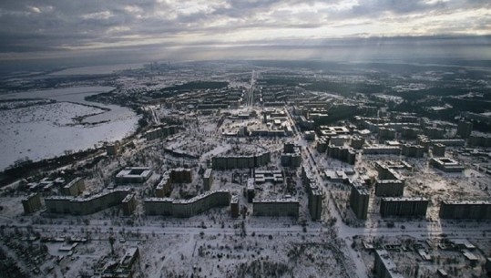 Trupat ruse marrin termocentralin bërthamor të Çernobilit