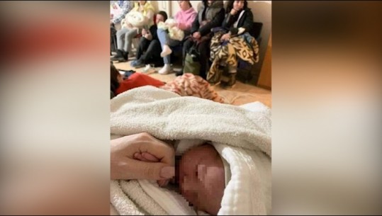 Ukraina nën bombardimet ruse, në bunkeret e strehimit ndodh 'mrekullia', lind një fëmijë