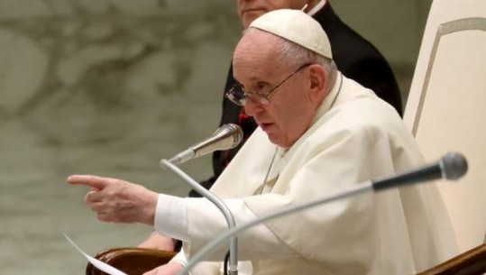 Lufta në Ukrainë, Papa Françesku: Lërini armët të 'heshtin', Zoti është me ata që kërkojnë paqen