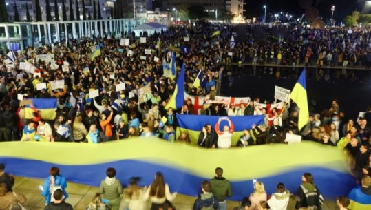 Protestojnë kundër sulmeve ndaj Ukrainës, rreth 6 mijë të arrestuar në Rusi