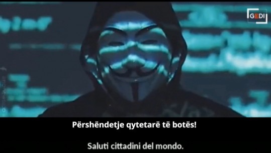 VIDEO/Grupi i hakerave Anonymous mesazh kërcënues Putinit: Siguria e Rusisë do të jetë në rrezik, do përballesh me sulme nga gjithë bota!