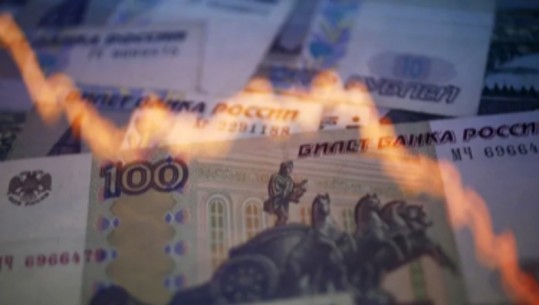 Rusia “paguan” dëmin e luftës me sanksione nga SHBA e aleatët perëndimorë, rubla pëson 40% rënie! Banka Qendrore ruse rrit normat e interesit