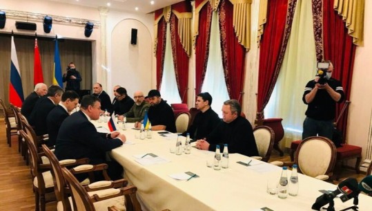 Delegacioni ukrainas dhe ai rus ulen në tryezë, video nga fillimi i negociatave! Bjellorusia: Këtu mund të ndiheni të sigurt
