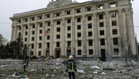 Sulmet e përgjakshme në Kharkiv, 21 të vrarë dhe 112 të plagosur nga bombardimet ruse 