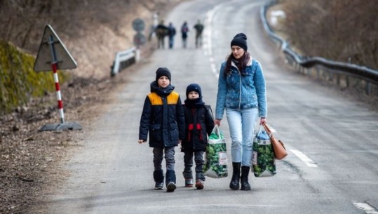 Save the Children: 400 mijë fëmijë që ikin nga Ukraina