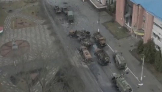 Ministria e Mbrojtjes e Ukrainës: Shkatërruam 20 automjete ushtarake ruse pranë bazës ajrore Hostomel