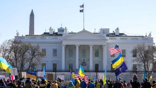 SHBA zgjat lehtësimin e imigracionit për ukrainasit në Amerikë, përfitojnë 30 mijë vetë