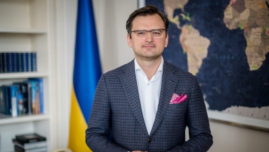 Kievi: Mbyllni të gjitha portet evropiane për anijet ruse, na ndihmoni të ndalojmë Putinin