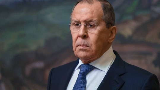 Ukrainasit thonë se s'po respektohet armëpushimi dhe po bombardohen, Lavrov: Askush nuk u paraqit në korridoret humanitare
