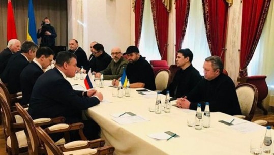 Lavrov: Nuk është caktuar ende një datë për raundin e tretë të bisedimeve Ukrainë-Rusi