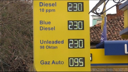 ‘Çmendet’ tregu i karburanteve! 1/l naftë 240 lekë, në 15 min ndryshoi me 32 lekë! Qytetarët: Erdhi koha e biçikletave! Në Fier e Berat rritet çmimi i biletës së transportit urban