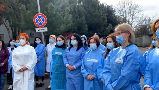Ministrja e Shëndetësisë uron 8 marsin me stafin e Infektivit: Jeni heronjtë tanë, simbolikë e grave të forta