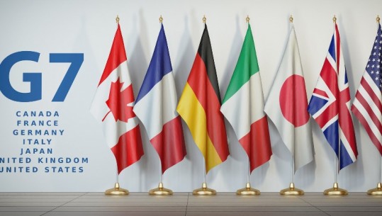 Londra i kërkon G7 të ndalojë naftën ruse