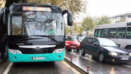 Shoqata e Transportit kërkoi rritjen e çmimit të biletave, Bashkia Tiranës: Nis disbursimi i subvencionit për transportin publik, do përfitojnë 1 milionë euro
