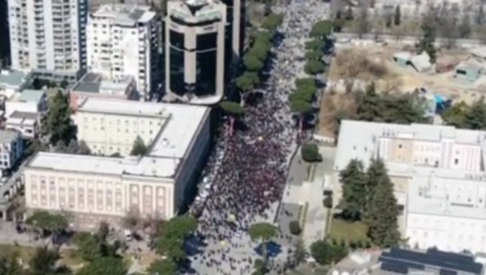 Rritja e çmimeve/ Mbyllet pas më shumë se 3 orësh protesta e qytetarëve në Tiranë: Boll na vodhët! Nesër sërish në shesh! Rama: Pakicë e çartur! Gati plani anti-krizë (VIDEO)