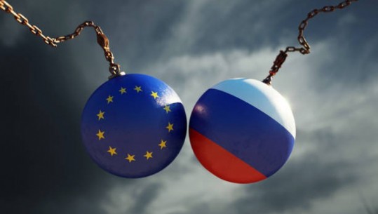 Pushtimi i Ukrainës, BE miraton grupin e katërt të sanksioneve ndaj Rusisë