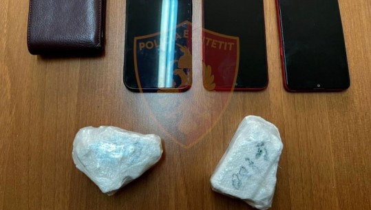 U kapën me 213 gramë kokainë, arrestohen 3 persona të Tiranë! E siguronin drogën të pastër në sasi të mëdha dhe e shpërndanin me doza në Kamëz