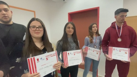 Mungesa e krahut të punës kthen vëmendjen te arsimi profesional! 11 nxënës nga Lezha fitojnë çmime në konkursin gastronomik
