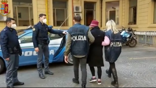 VIDEO/ Arrestohet për trafik droge në Itali këngëtarja Elsa Lila, 'llogaritare' e grupit kriminal! Në pranga edhe kampioni i boksit Petrit Bardhi! Shkatërrohet banda italo-shqiptare, 13 urdhër arreste