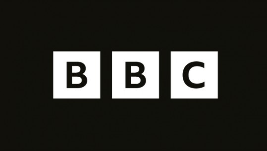 Rusia bllokon faqen e BBC-së: Ky është vetëm fillimi ndaj 'luftës së informacionit' që ka nisur Perëndimi