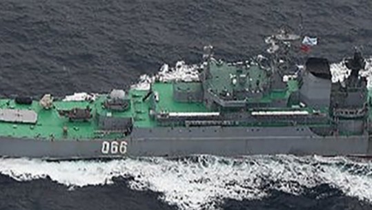 Ministria e Mbrojtjes e Japonisë: Janë vërejtur 4 anije luftarake ruse, mund të çojnë trupa në Ukrainë