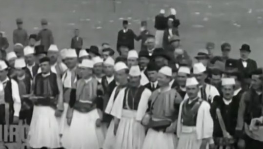Në kohën e Mbretit Zog, akademiku sjell me zë e figurë videon e rrallë: Nga jugu në veri, si këndohej himni kombëtar në 1929-ën 