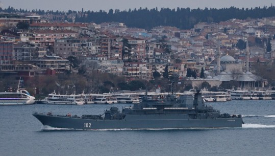 Autoritetet ukrainase: Anijet ruse bombarduan Mariupolin me armë të rënda