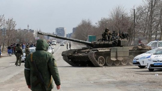 Rusët nuk ndalin bombardimet, Ukraina: Jo kapitullim në Mariupol