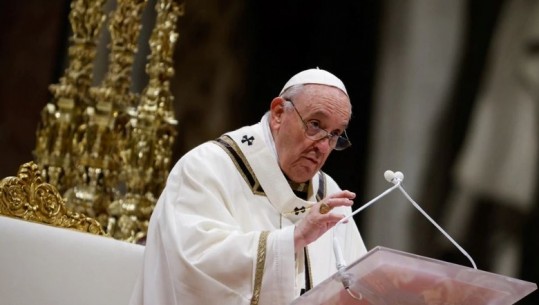 Papa bën thirrje për armëpushim në ditën e Pashkës: E trishtë, armët po zënë vendin e fjalëve