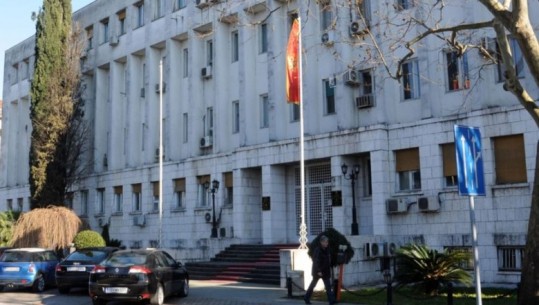 Mali i Zi refuzon kërkesën e Beogradit për hapjen e tre qendrave të votimit për zgjedhjet në Serbi