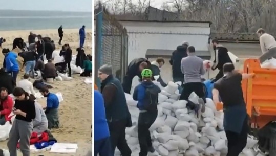 Ukrainasit bashkë! Qytetarë të të gjitha moshave mbushin thasë me rërë dhe krijojnë postblloqe për të penguar rusët në Odessa, motivohen nga kënga e Bon Jovit ‘Kjo është jeta im’